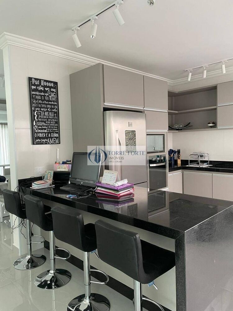 Casa, 3 quartos, 200 m² - Foto 2