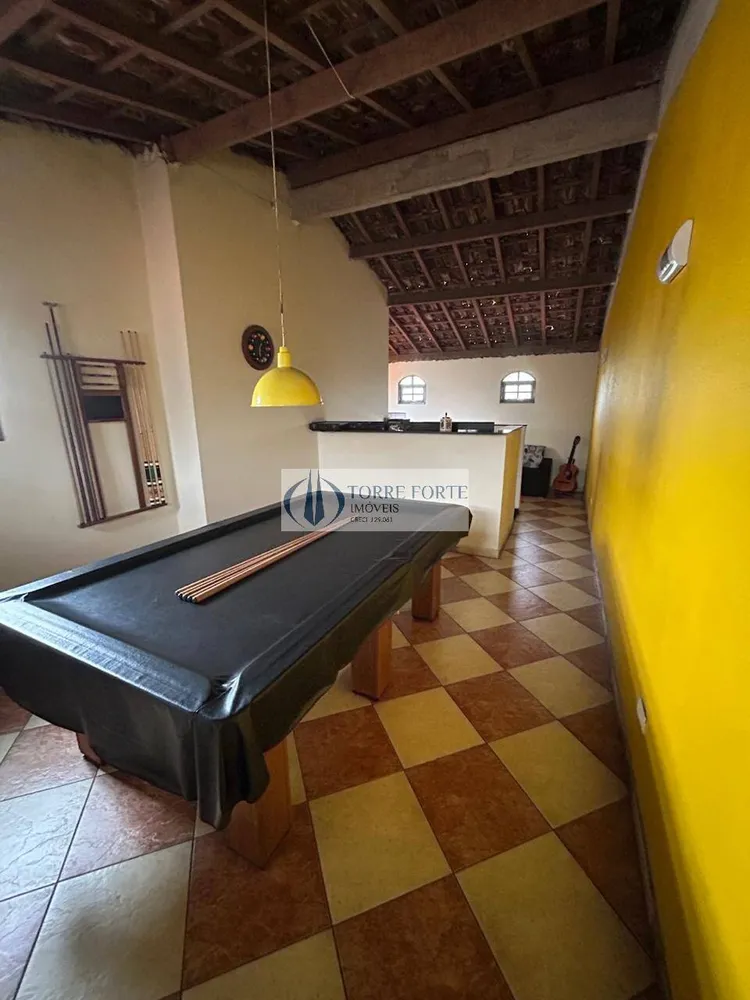 Sobrado, 3 quartos, 241 m² - Foto 8