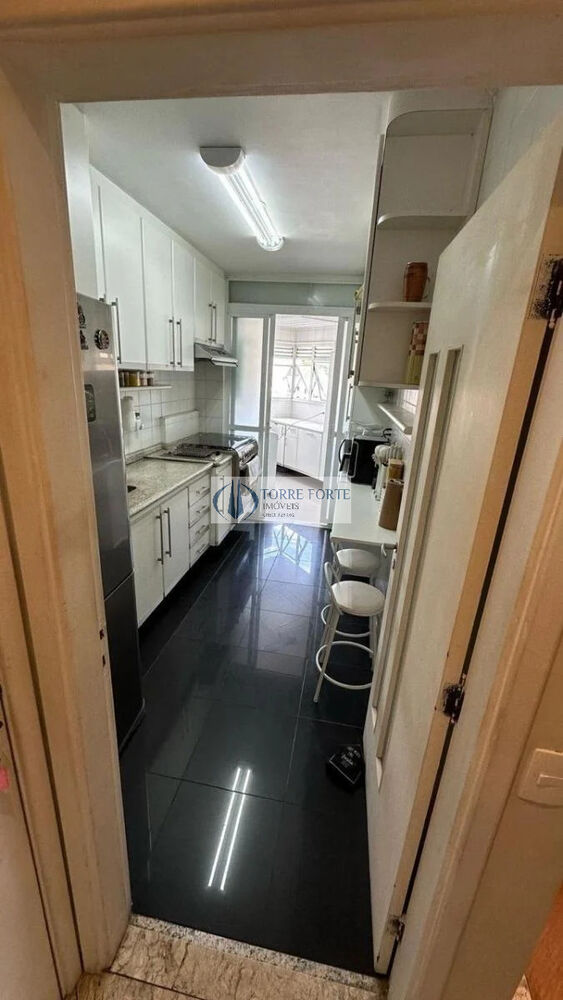 Apartamento à venda com 2 quartos, 98m² - Foto 2
