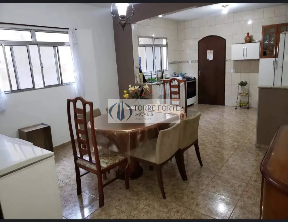 Casa, 4 quartos, 230 m² - Foto 1