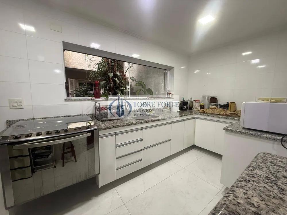 Casa, 3 quartos, 200 m² - Foto 1