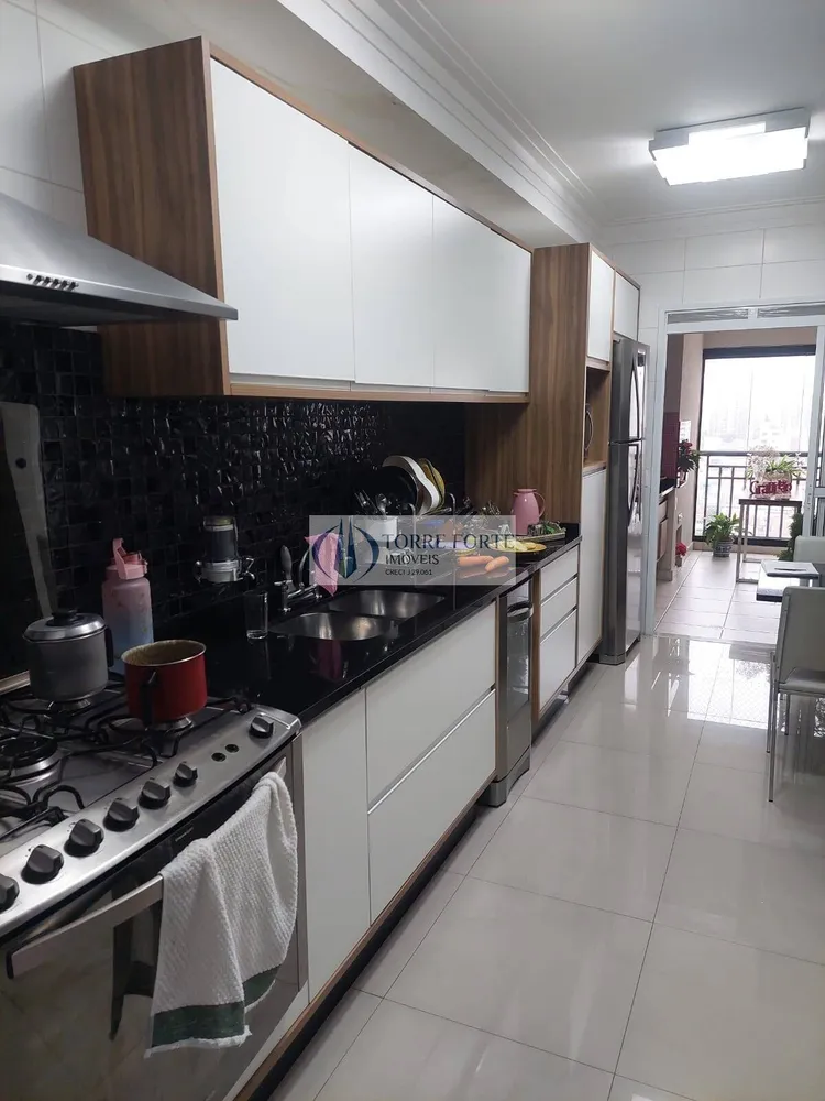 Apartamento, 3 quartos, 180 m² - Foto 2