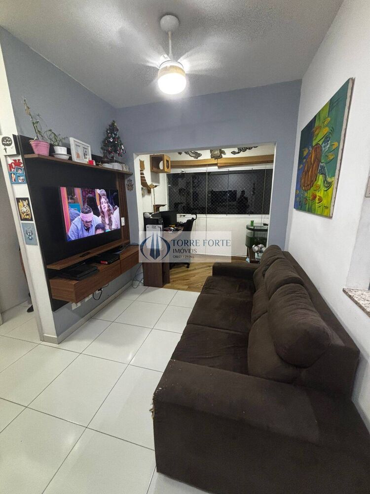 Apartamento à venda com 2 quartos, 60m² - Foto 2