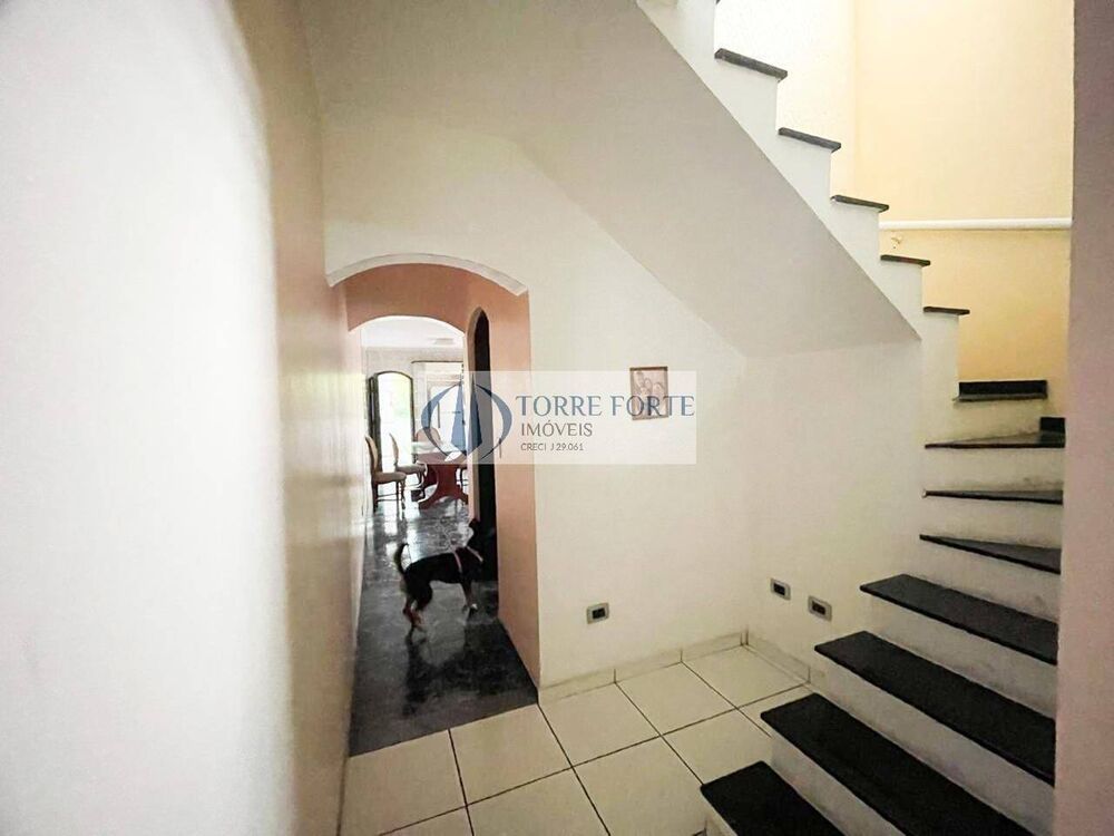 Sobrado, 3 quartos, 275 m² - Foto 2