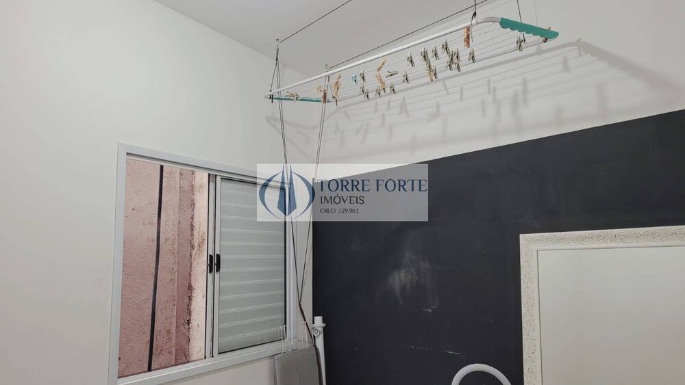 Casa à venda com 3 quartos, 150m² - Foto 2
