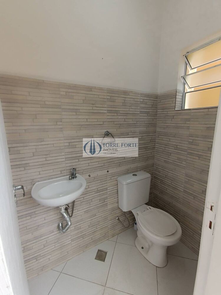 Sobrado à venda com 3 quartos, 164m² - Foto 1