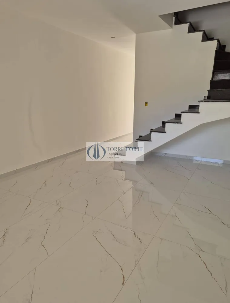 Casa, 3 quartos, 131 m² - Foto 2