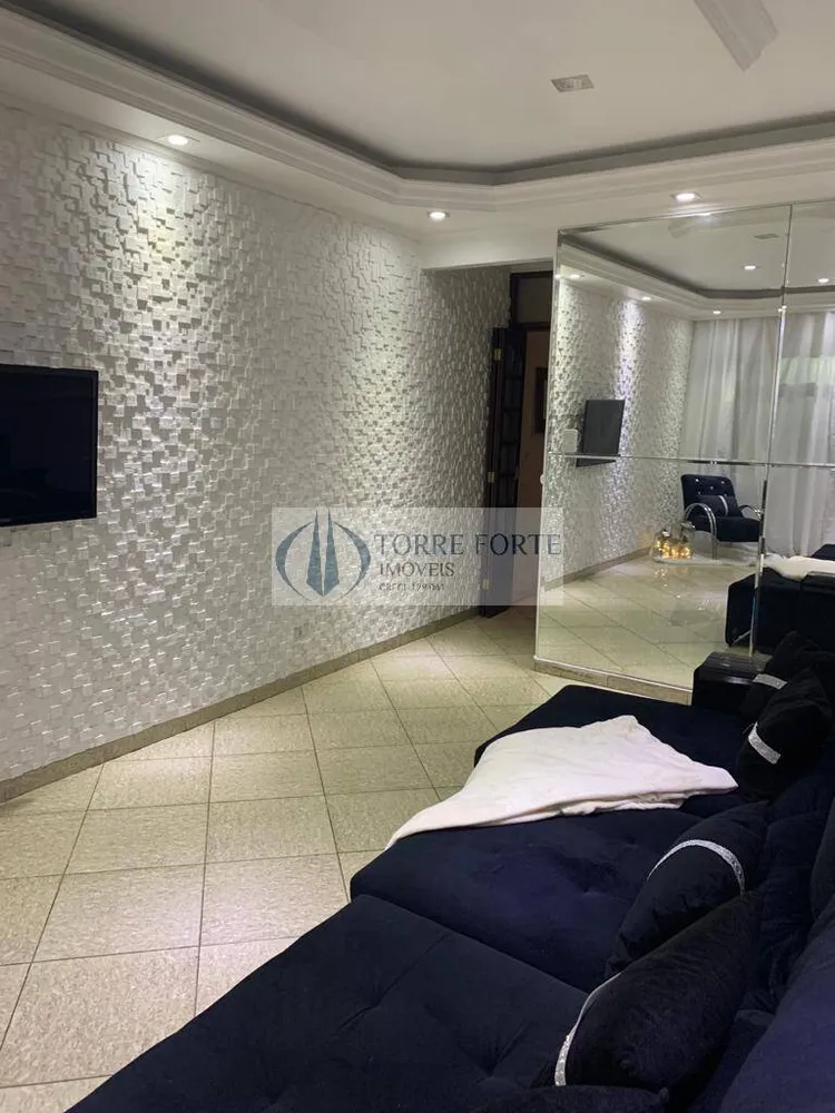 Sobrado, 3 quartos, 213 m² - Foto 1