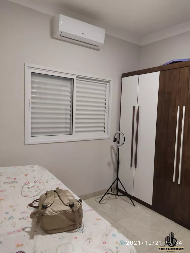 Casa à venda com 3 quartos, 201m² - Foto 15