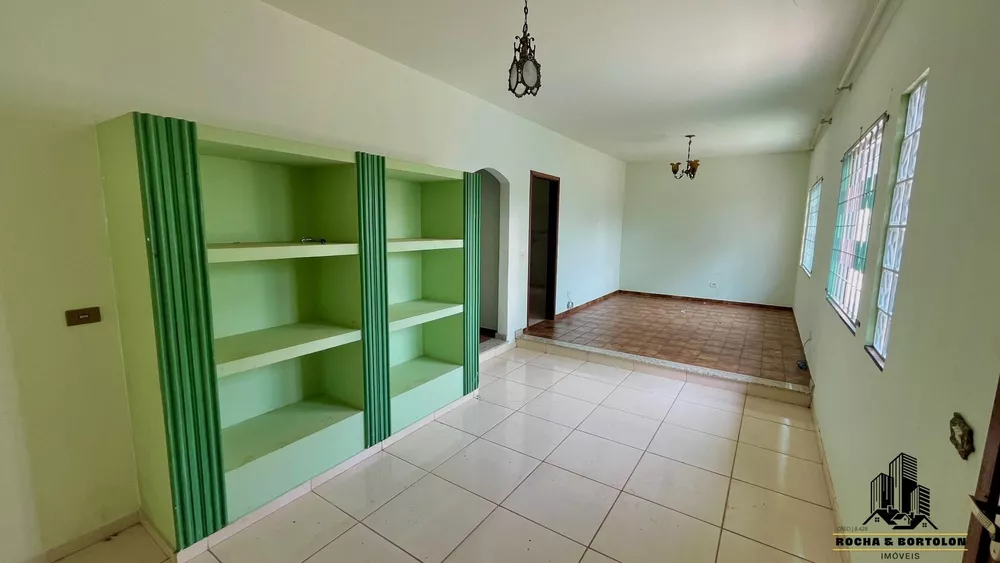 Casa, 3 quartos, 142 m² - Foto 2