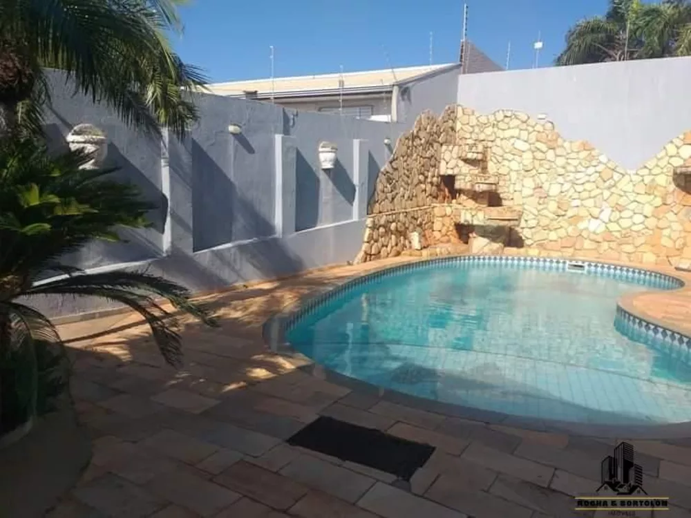 Sobrado à venda com 3 quartos, 450m² - Foto 4