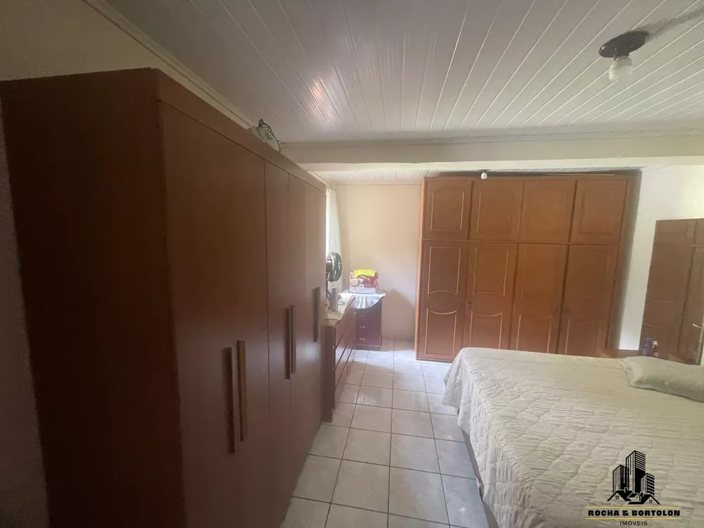 Casa, 2 quartos, 220 m² - Foto 1