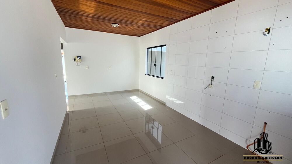 Casa à venda e aluguel com 2 quartos, 104m² - Foto 2