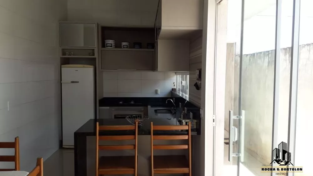 Casa à venda com 2 quartos, 96m² - Foto 5