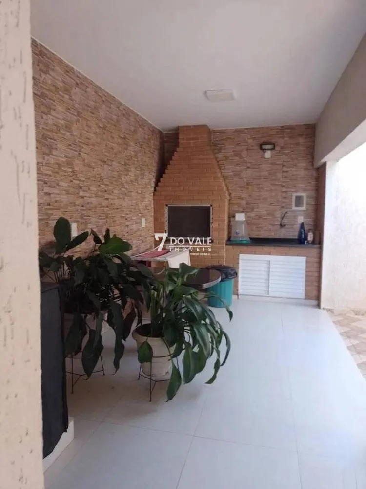 Casa, 4 quartos, 212 m² - Foto 4