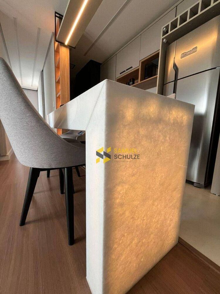 Apartamento à venda com 2 quartos, 63m² - Foto 1