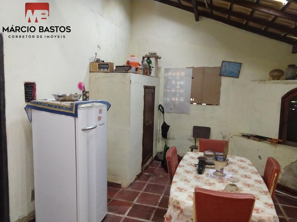 Casa à venda com 3 quartos, 33060m² - Foto 3