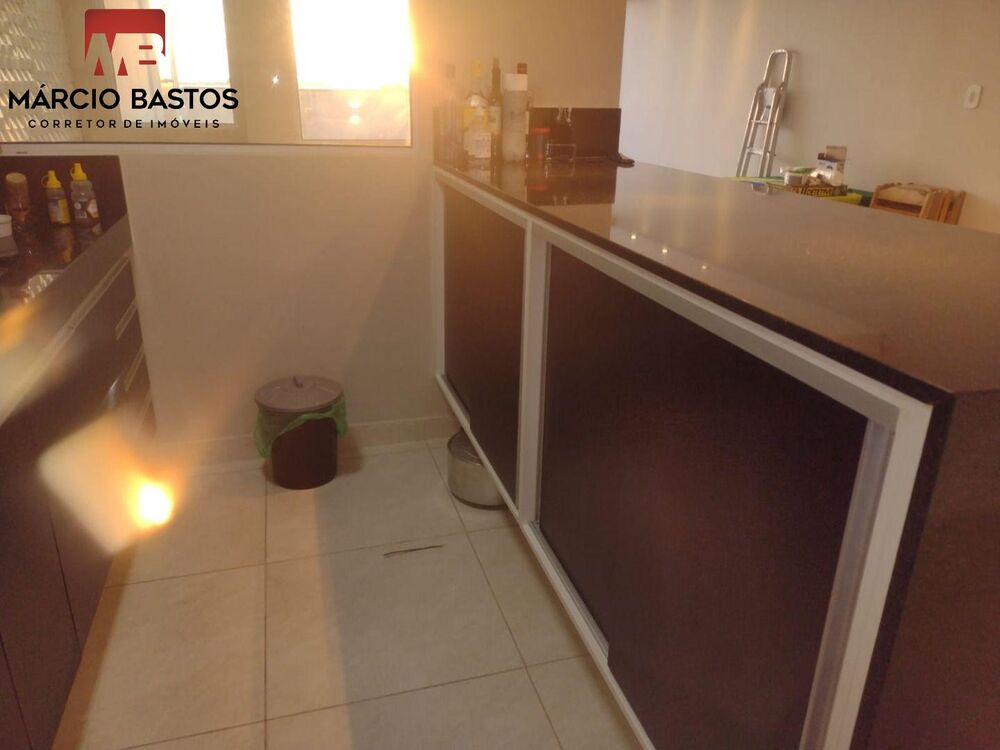 Sobrado à venda com 3 quartos, 150m² - Foto 4