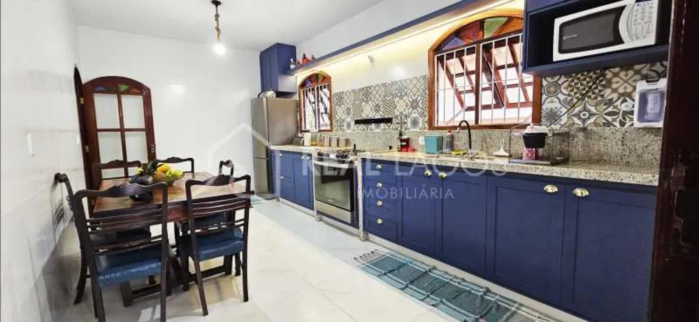 Casa, 3 quartos, 210 m² - Foto 1