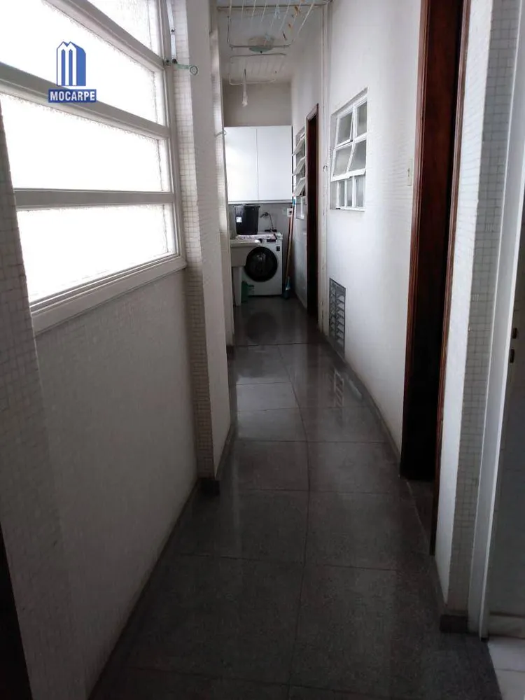 Apartamento, 3 quartos, 230 m² - Foto 2
