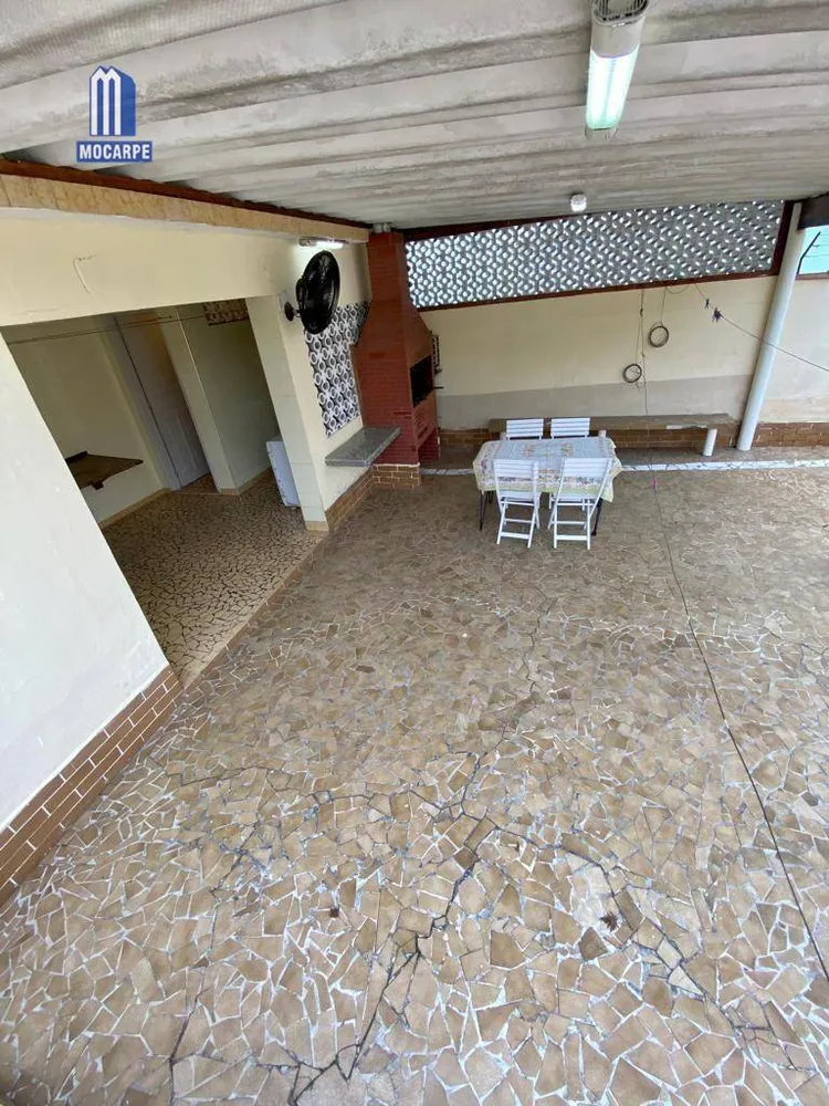Casa, 3 quartos, 258 m² - Foto 4