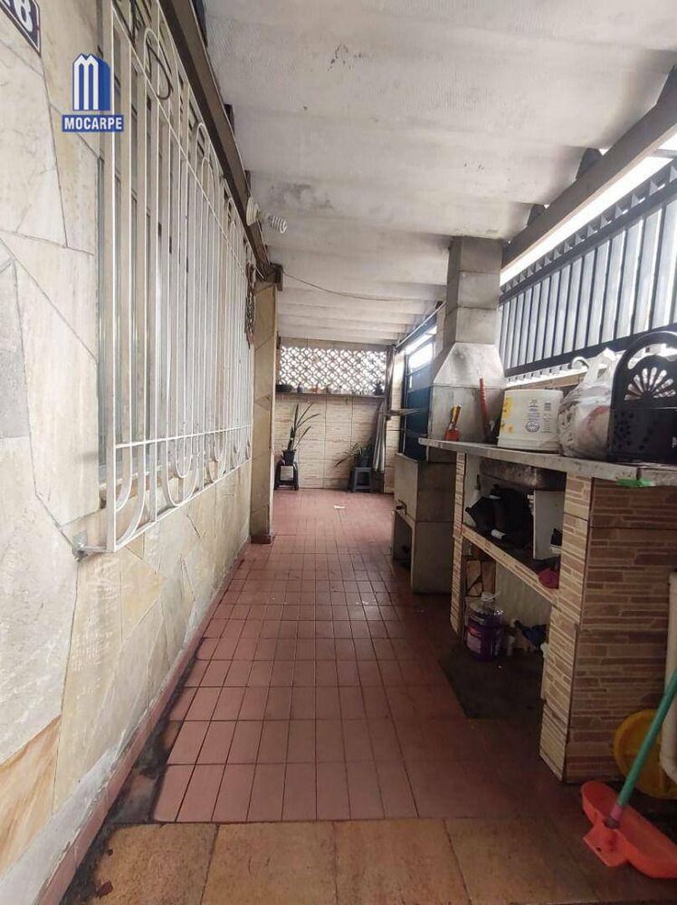 Sobrado à venda com 3 quartos, 90m² - Foto 1