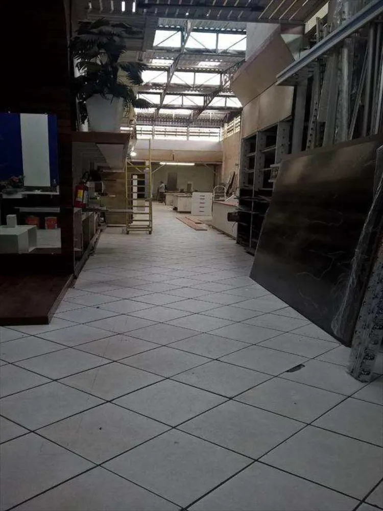 Loja-Salão, 800 m² - Foto 1