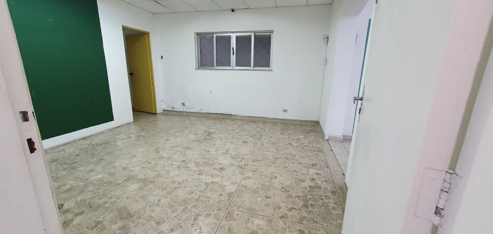 Casa para alugar com 1 quarto, 357m² - Foto 2