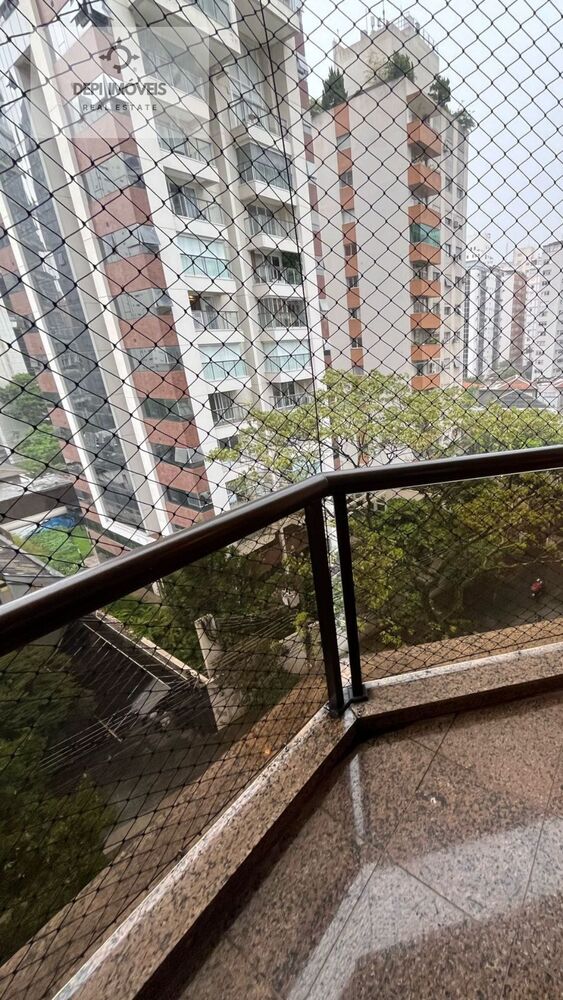 Apartamento, 3 quartos, 250 m² - Foto 2