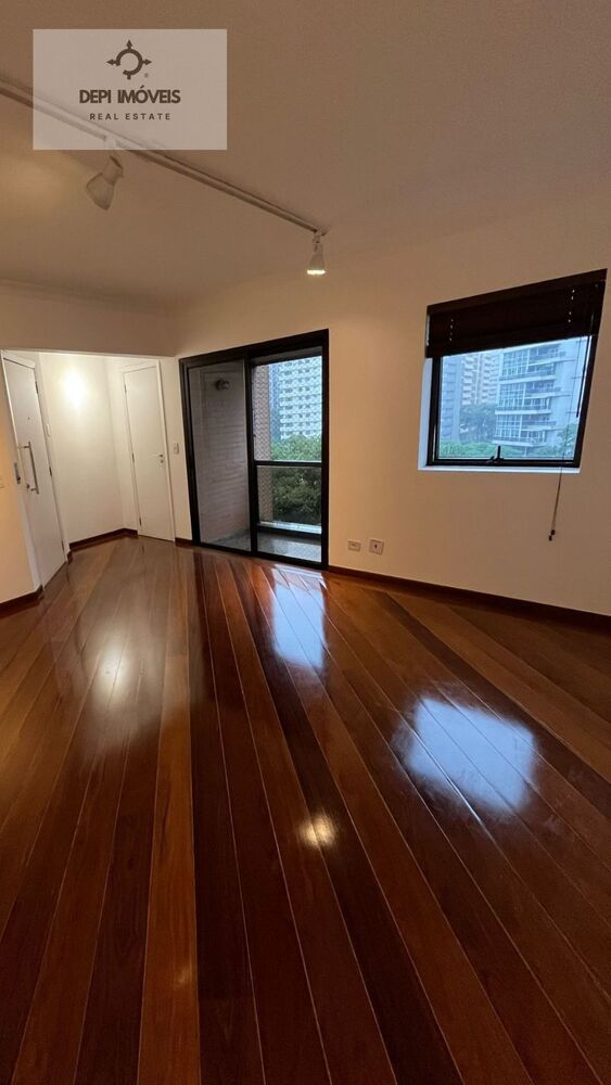 Apartamento, 3 quartos, 250 m² - Foto 1