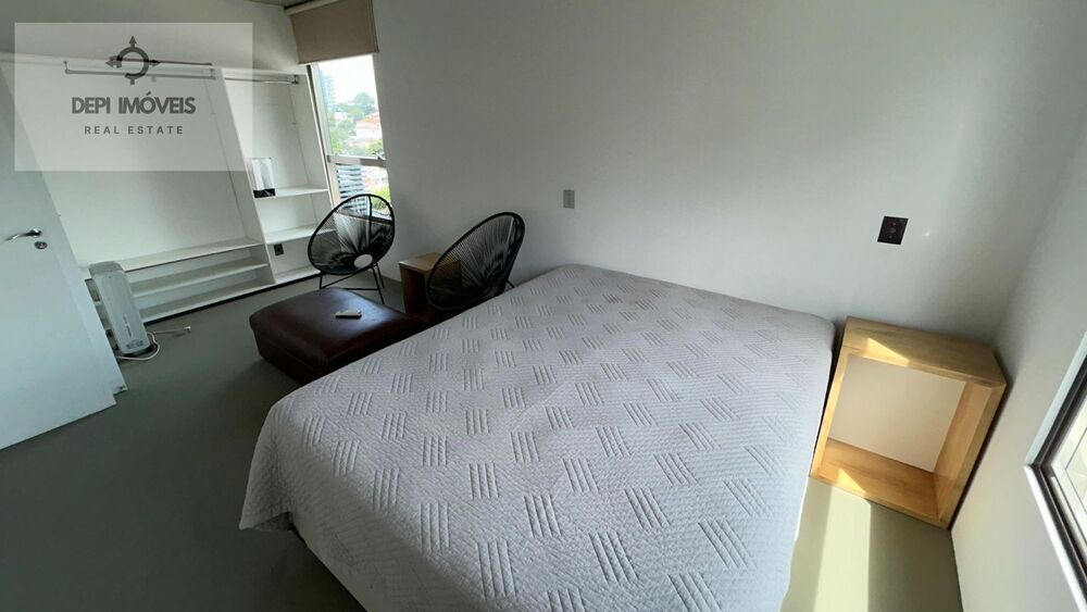 Casa para alugar com 3 quartos, 220m² - Foto 1