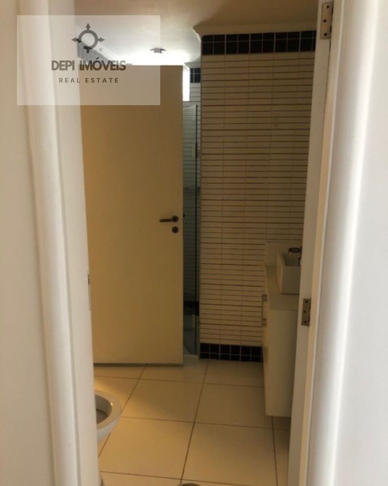 Apartamento para alugar com 4 quartos, 250m² - Foto 8