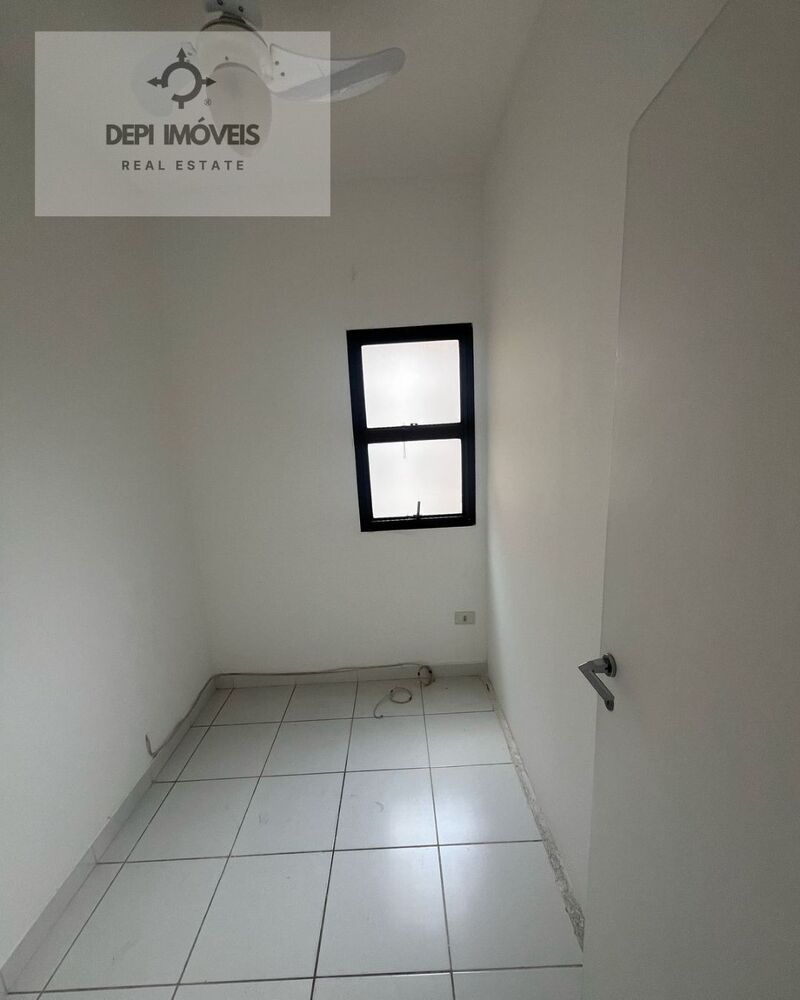 Apartamento para alugar com 4 quartos, 250m² - Foto 16