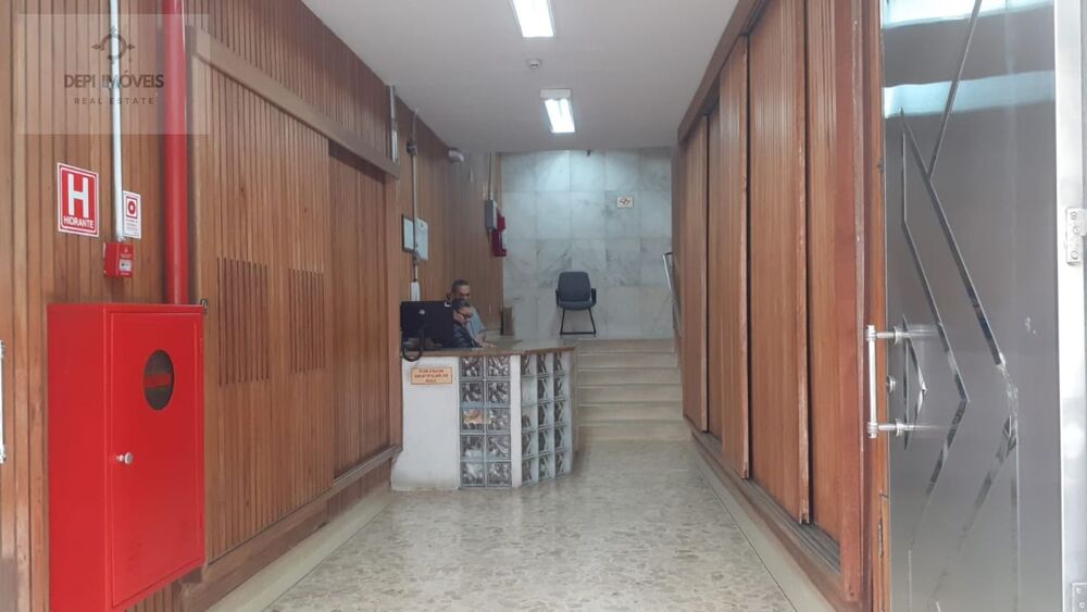 Conjunto Comercial-Sala para alugar com 4 quartos, 96m² - Foto 11
