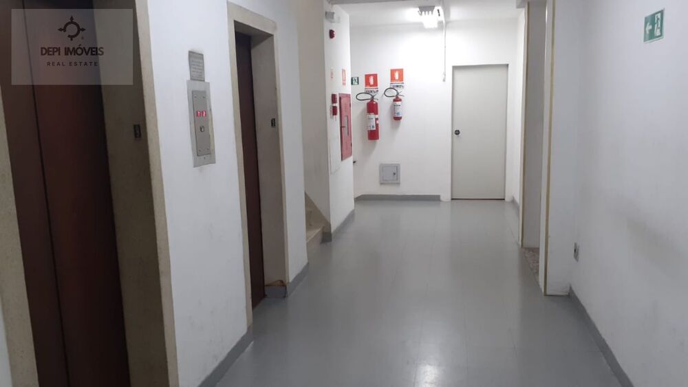 Conjunto Comercial-Sala para alugar com 4 quartos, 96m² - Foto 12
