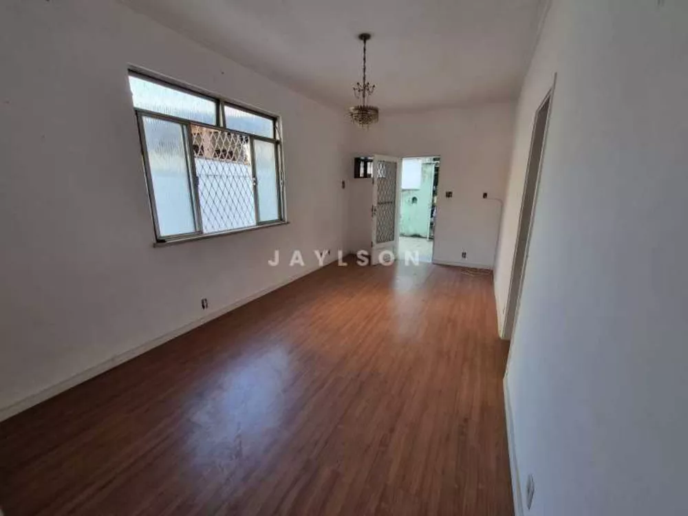 Casa à venda com 3 quartos, 172m² - Foto 2