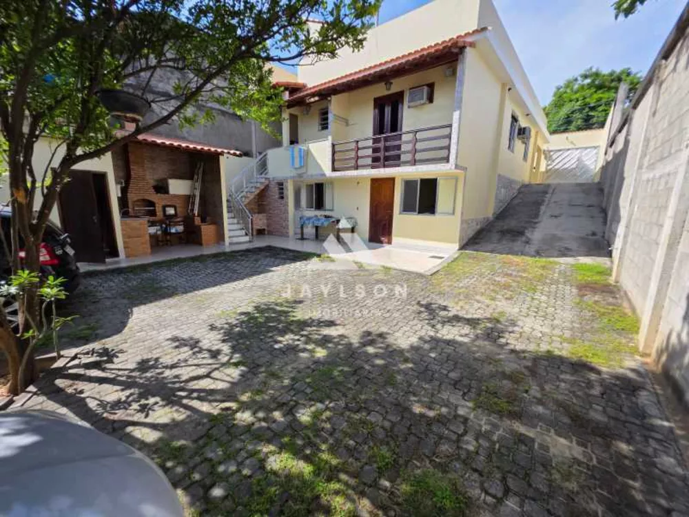 Casa, 5 quartos, 144 m² - Foto 1