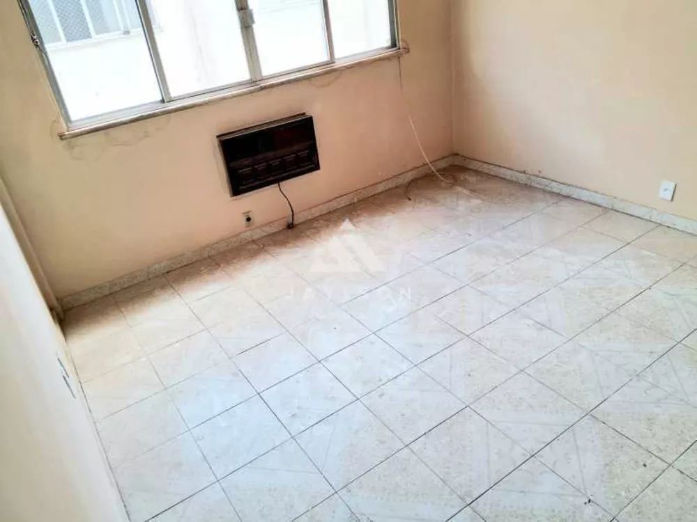 Apartamento à venda com 2 quartos, 42m² - Foto 2