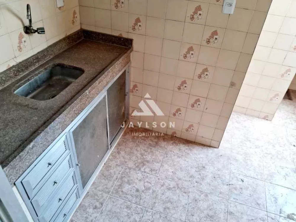 Apartamento à venda com 2 quartos, 42m² - Foto 4