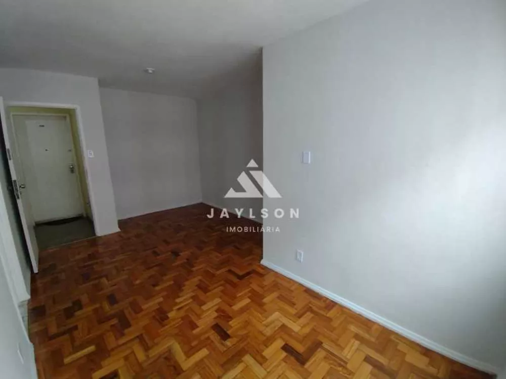 Apartamento à venda com 3 quartos, 55m² - Foto 1