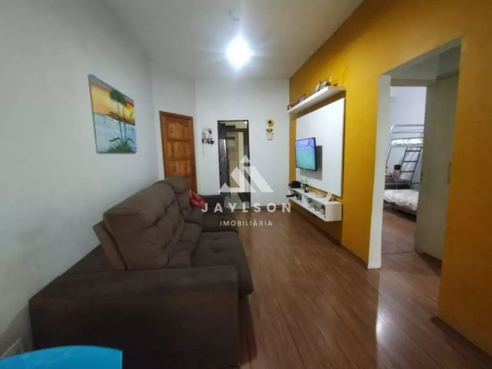 Apartamento à venda com 2 quartos, 62m² - Foto 1