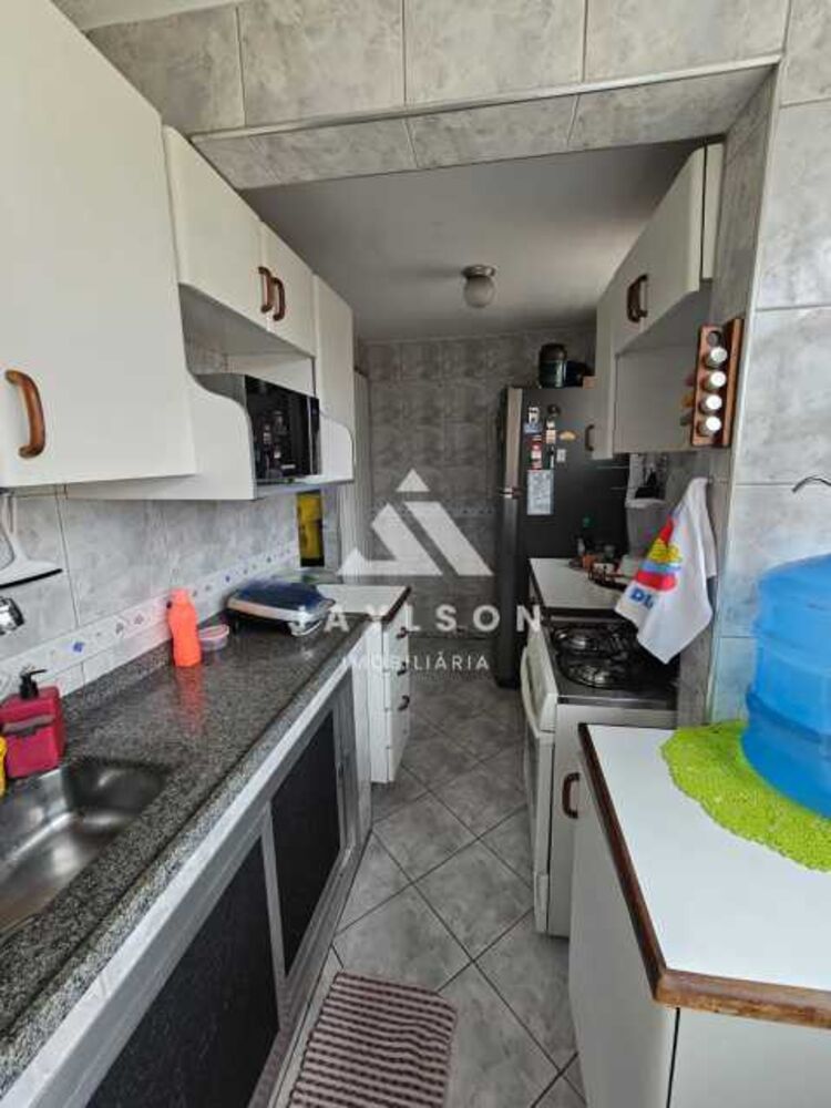 Apartamento à venda com 2 quartos, 50m² - Foto 2