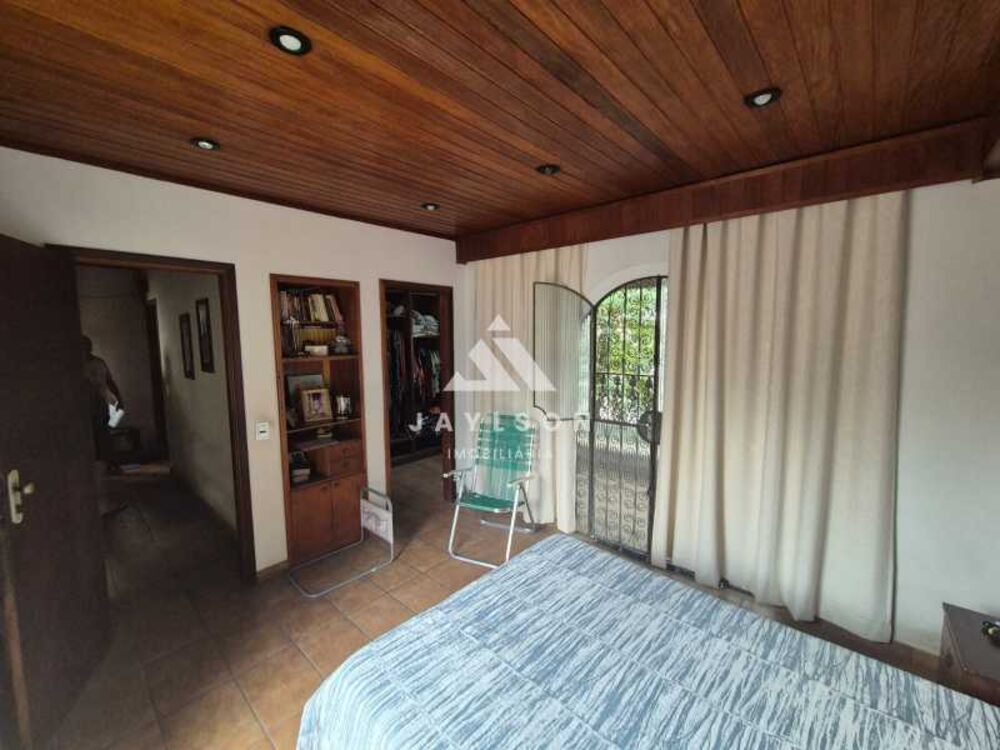 Casa, 4 quartos, 240 m² - Foto 22