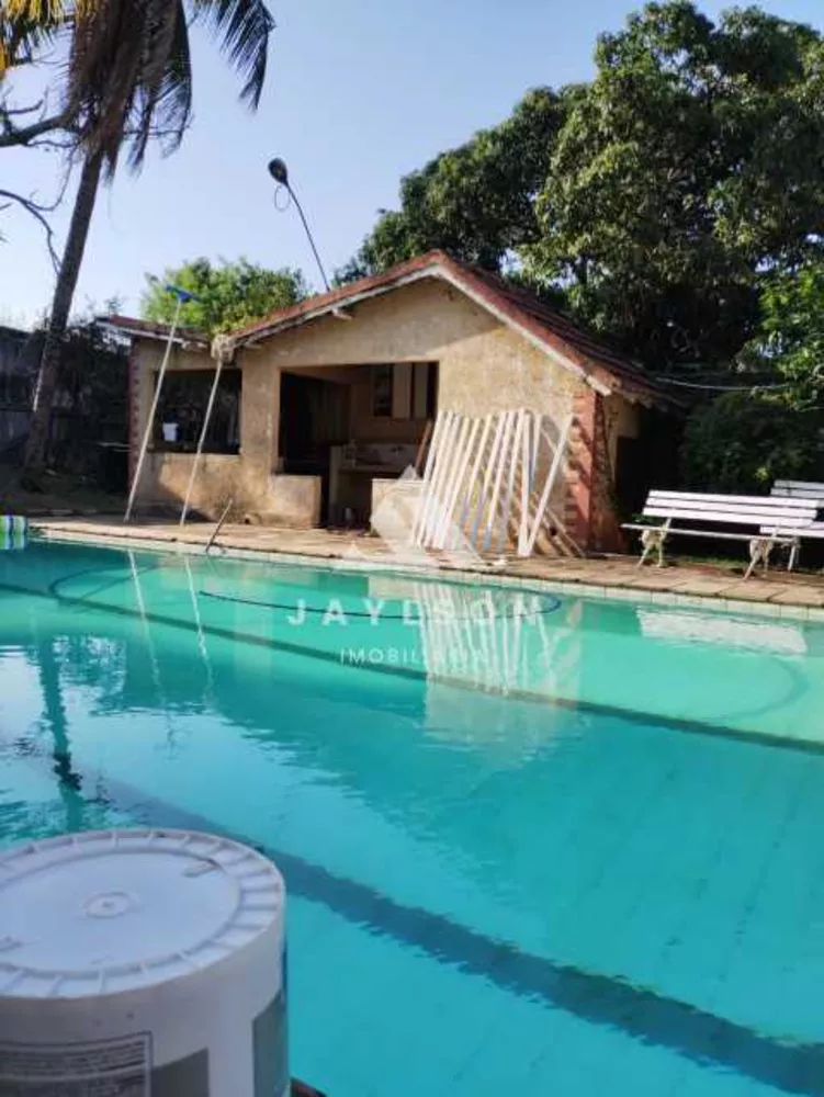 Casa, 4 quartos, 240 m² - Foto 2