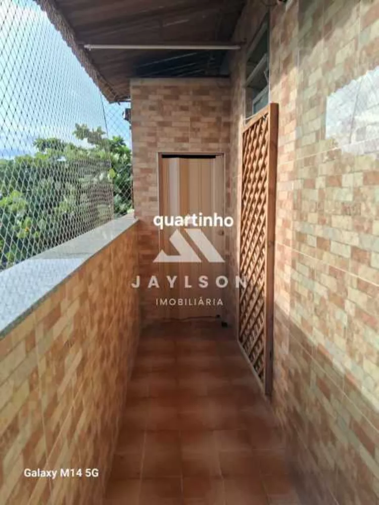 Apartamento à venda com 2 quartos, 65m² - Foto 2