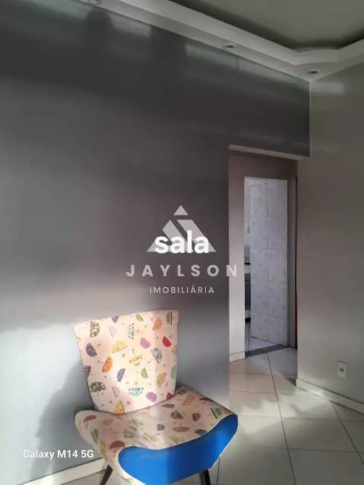 Apartamento à venda com 2 quartos, 65m² - Foto 4