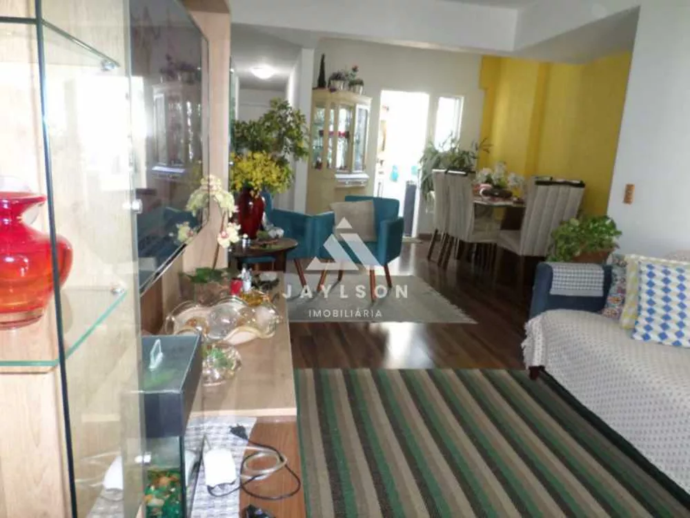 Apartamento à venda com 3 quartos, 95m² - Foto 2