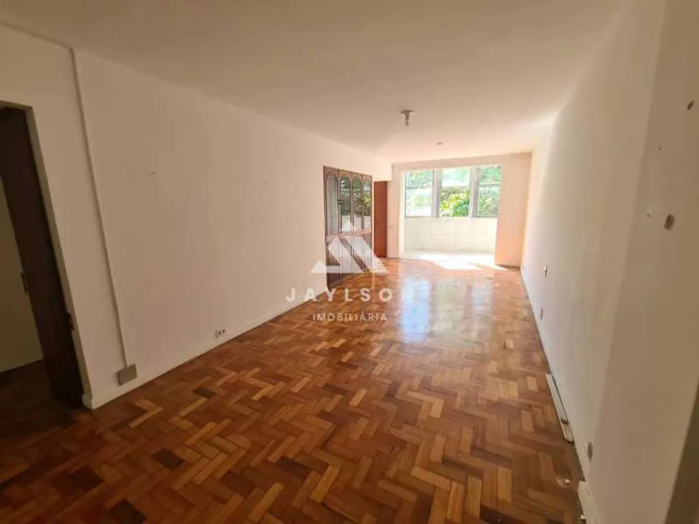 Apartamento à venda com 3 quartos, 120m² - Foto 3