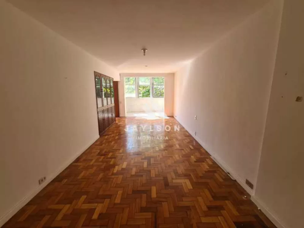 Apartamento à venda com 3 quartos, 120m² - Foto 4