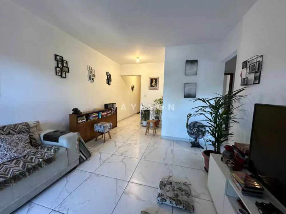 Apartamento à venda com 2 quartos, 93m² - Foto 2